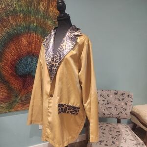 Elegant Gold Women's Blazer with Leopard Accents